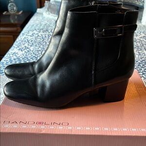Bandolino Black Leather Ankle Booties, 9.5